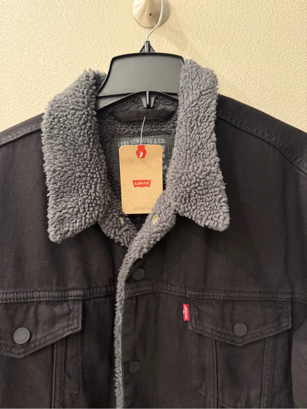 Levi's Men's Black Sherpa Lined Trucker Jacket XL - Picture 3 of 8
